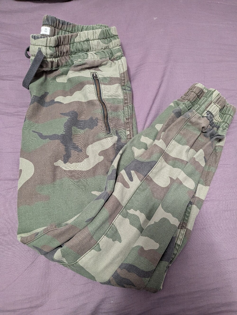 TNA Camo Jogger Bottoms - Green Camo
